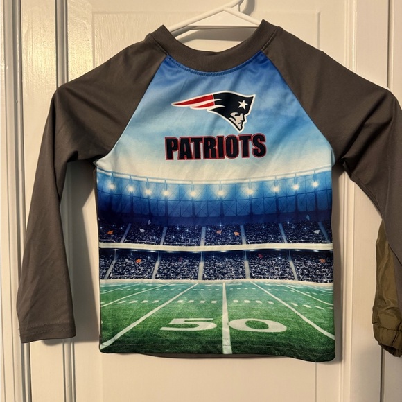 Patriots Kids Long Sleeve Shirt - Blue and Gray, Must Have for the little fan! 3 - Picture 2 of 4